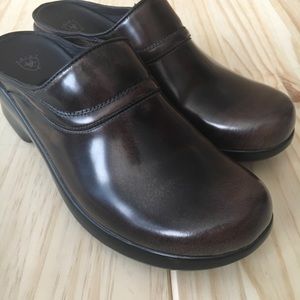 Ariat Ladies Clogs / Mules - Size 11 - New w/o Box